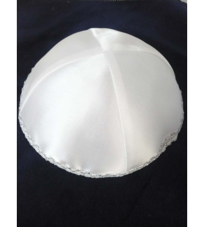 Kippa blanche satinée lisière argent