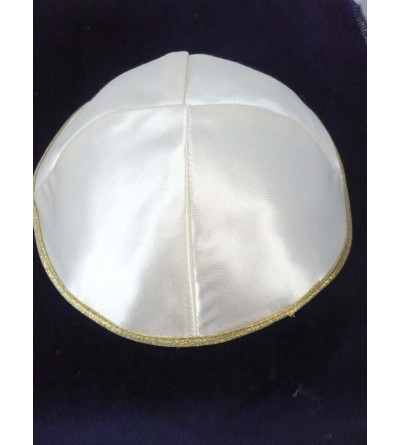 Kippa blanche satinée lisière dorée